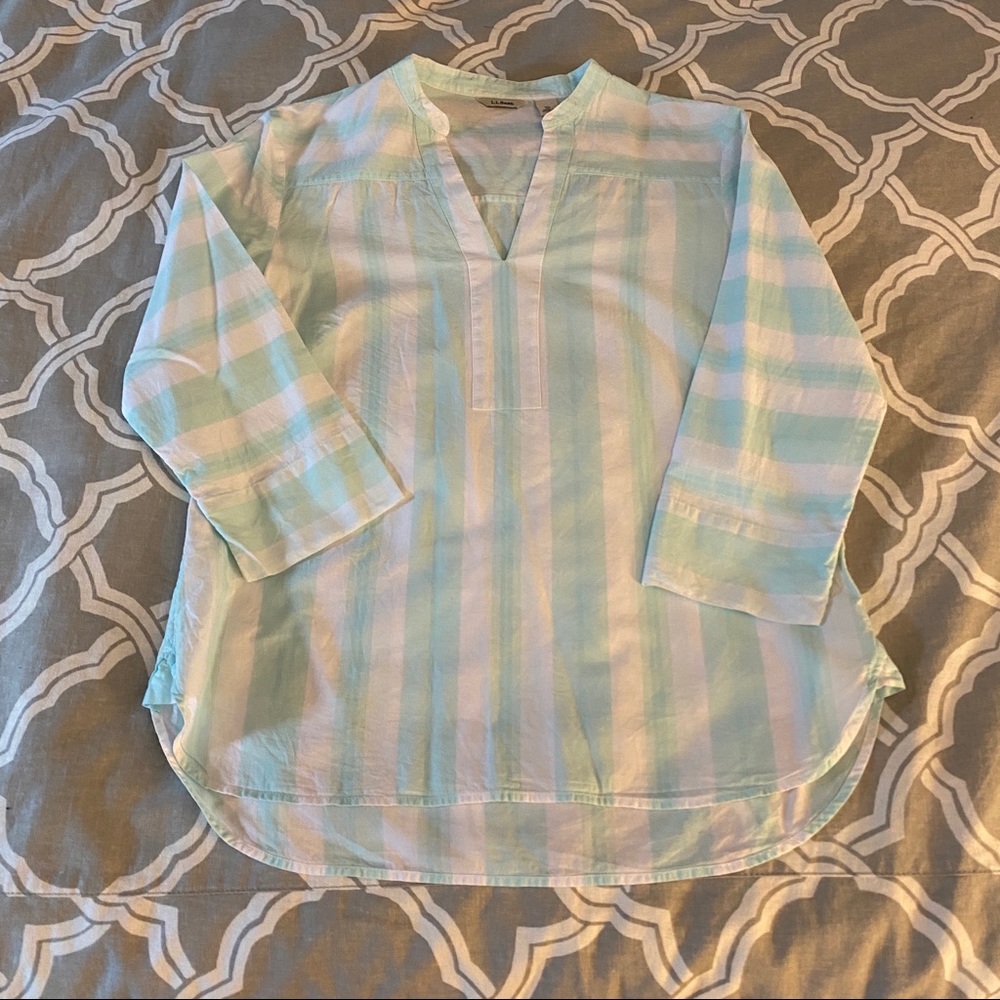Cute lightweight LL Bean pop over top